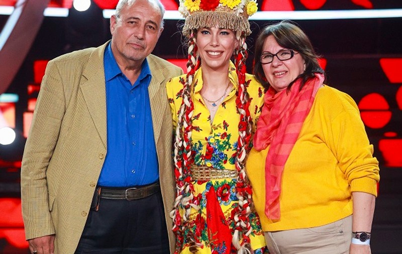 Artista Jazzy Jo de la „Te cunosc de undeva” nu a mai vorbit cu tatăl ei de 28 de ani: „Episodul ăsta m-a înghenuncheat emoţional”