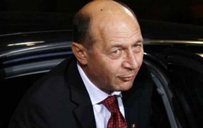 Băsescu vrea să meargă la finala Oltchim-Viborg