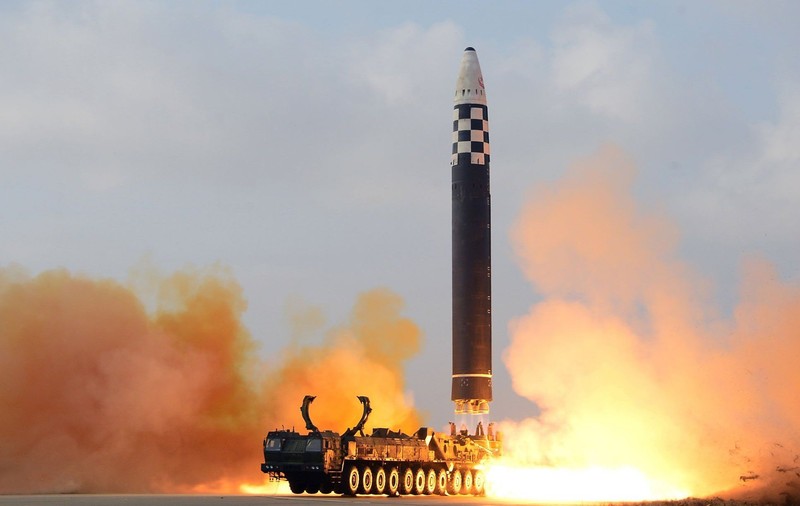 Coreea de Nord a tras o rachetă balistică intercontinentală spre Marea Japoniei