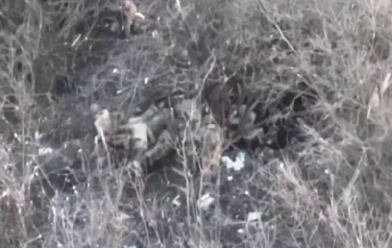 Kievul acuză că șapte prizonieri ucraineni au fost executați de soldații ruși, imediat după ce au fost capturați, lângă Bahmut