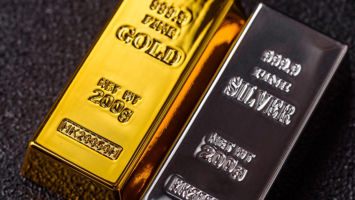 Gold and silver prices drop as government bond yields rise