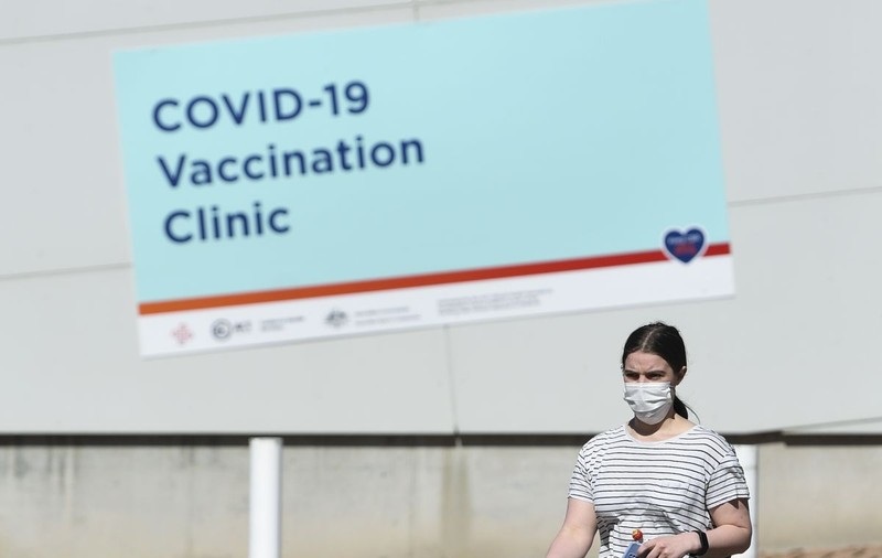 Două săptămâni de la descoperirea variantei Omicron: ce știm despre ea, ce nu știm și ce ne așteaptă în viitor