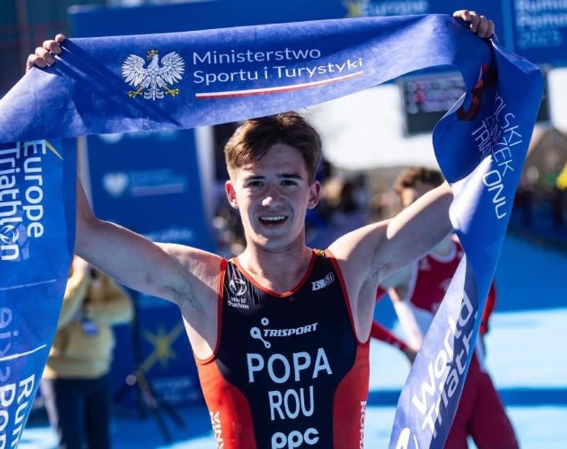 Carol Popa, sportivul care a făcut istorie pentru România la triatlon: „De multe ori, sistemul nu este gândit să ne ajute cu adevărat să creștem”
