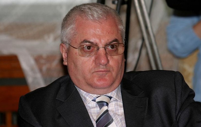Dragomir: "Doi fotbalişti ai Franţei fac cât toată echipa României"