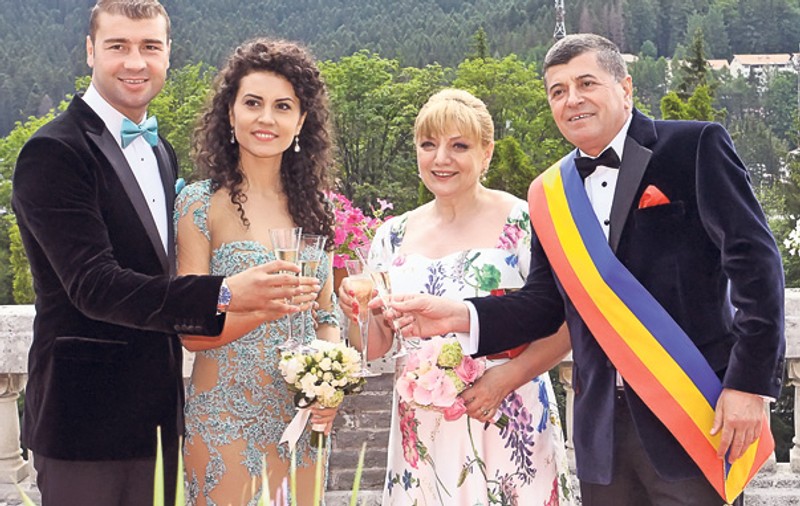 INTERVIU EXCLUSIV | Emanoil Savin, naşul de cununie al lui Lucian Bute, nu se uită la bani când vine vorba de dar: «Plicul va fi greu cât o centură de diamante!»