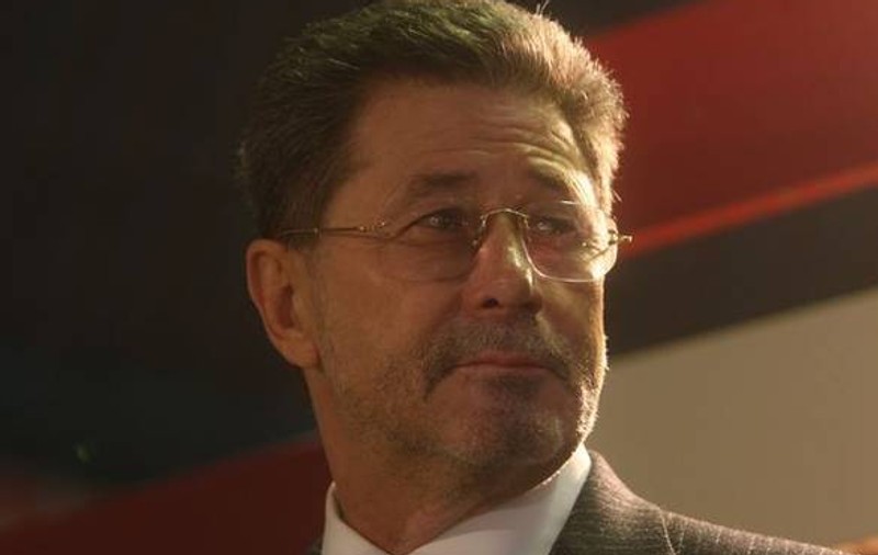 Cornel Dinu va fi operat astăzi pe cord deschis