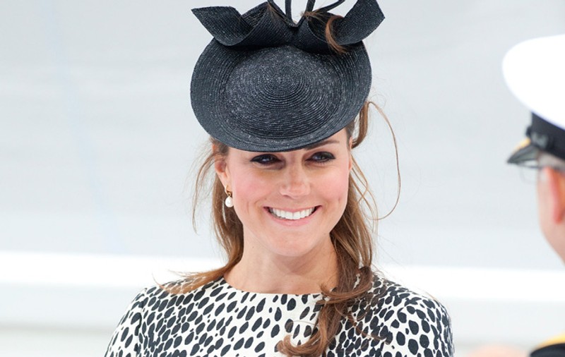 VEŞTI DIN LONDRA! Kate Middleton A FOST DUSĂ CU ELICOPTERUL SĂ NASCĂ