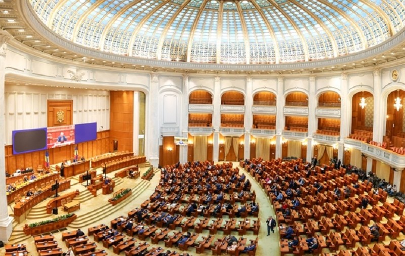 Cum afli care sunt parlamentarii din circumscripţia ta