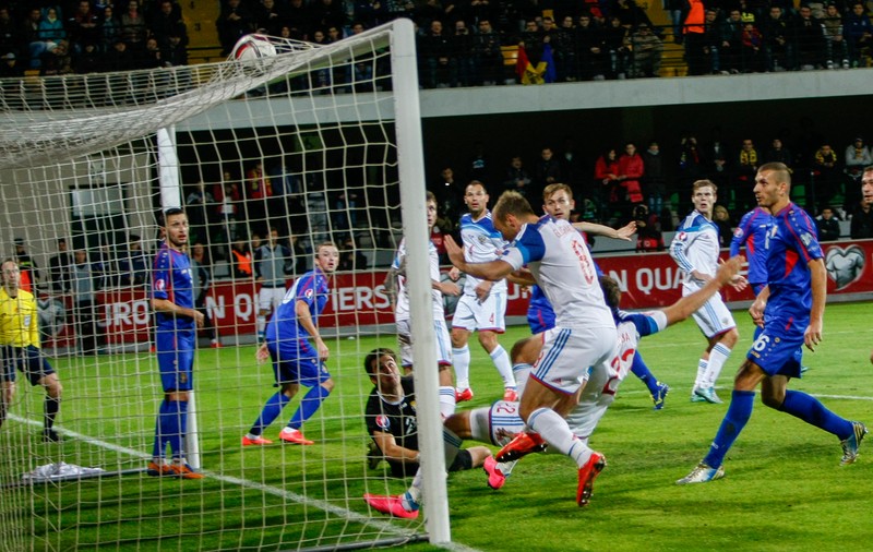 Decizia UEFA nu se discută, se execută: În Moldova porțile se închid...parțial!