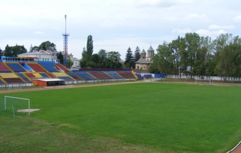 Stadion nou la Târgoviște. Noua arenă va putea găzdui 12.000 de spectatori. FOTO în articol