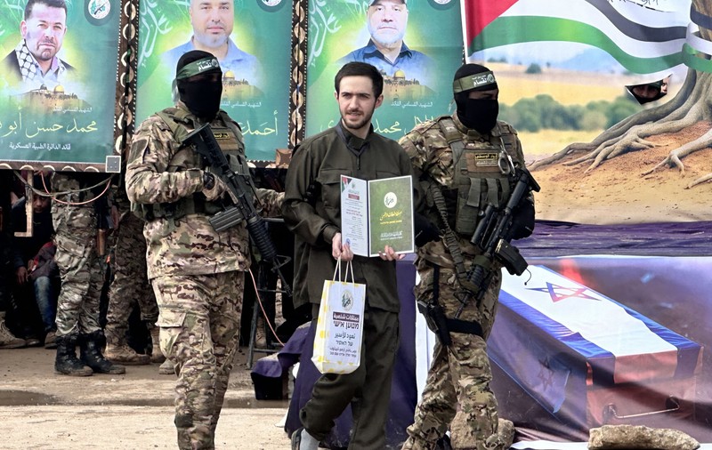 Prima dorință a lui Omer Shem Tov, eliberat după 450 de zile în tunelurile Hamas: „Vreau un hamburger”