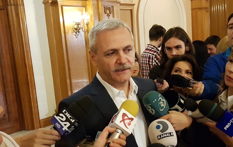 Dragnea spune că Gabrielei Firea i s-au pus ”bețe în roate”; Despre războiul din PSD: ”Probabil că trebuie se cer susţinere și prin Asia!