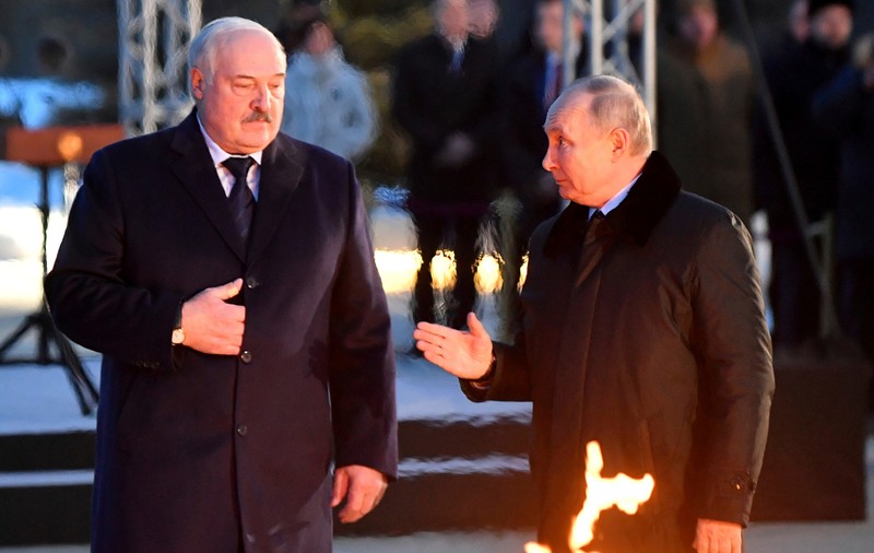 Lukaşenko îl contrazice pe Putin: Autorii atacului de la Moscova au vrut inițial să fugă în Belarus, nu în Ucraina