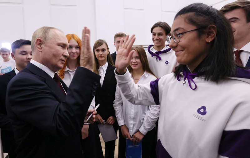Mobilizarea lui Putin lasă școlile din Rusia fără profesori: „Nimeni nu este în siguranță, materii întregi sunt scoase din orar”