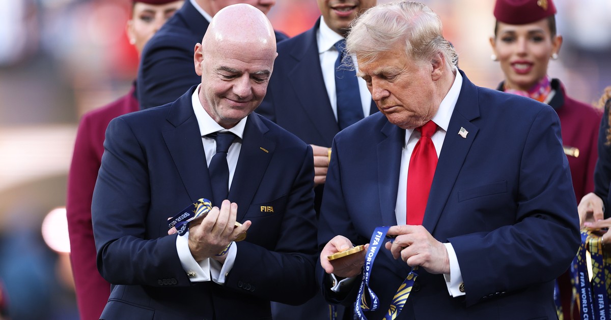 Gianni Infantino și Donald Trump la festivitatea de premiere de la Cupa Mondială