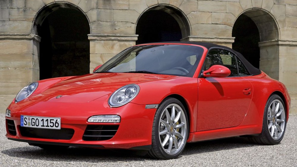 Porsche va plăti o amendă de 535 de milioane de euro în scandalul emisiilor. Porsche 911 Carrera S, roșu