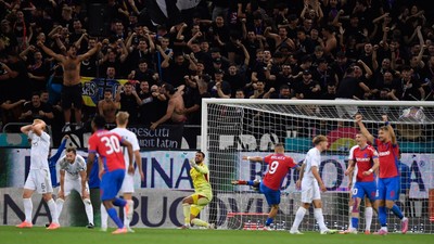 FCSB a marcat 3 goluri în poarta lui Aberdeen. Aici, reușita de 2-0 a lui Adrian Șut