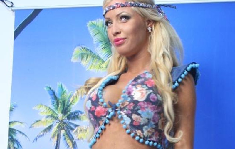 Loredana Chivu, POZĂ DE INFARCT, CU NOILE SILICOANE! Uite cât de DEZBRĂCATĂ s-a fotografiat | FOTO ÎN ARTICOL
