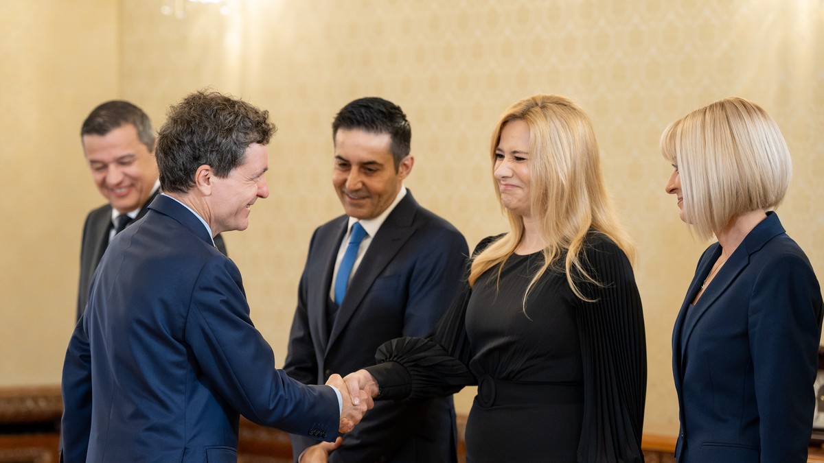 Nicușor Dan și delegația PSD de la consultările din septembrie FOTO Presidency