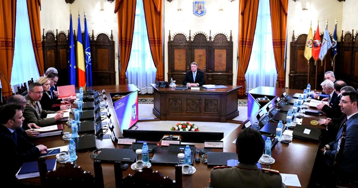 Şedinţă CSAT pentru schimbarea conducerii Statului Major al Apărării