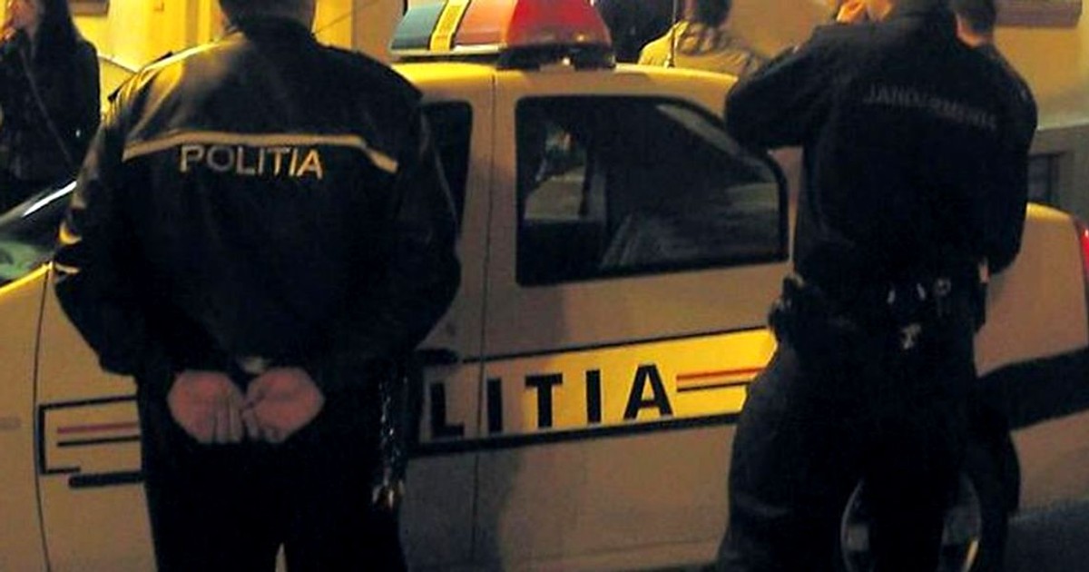 Un interlop din Maramureș a dat cu mașina peste fratele său, pe care l-a confundat cu un membru din clanul rival