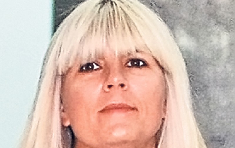 Elena Udrea ar vrea să taie porcul la «Stejarii»