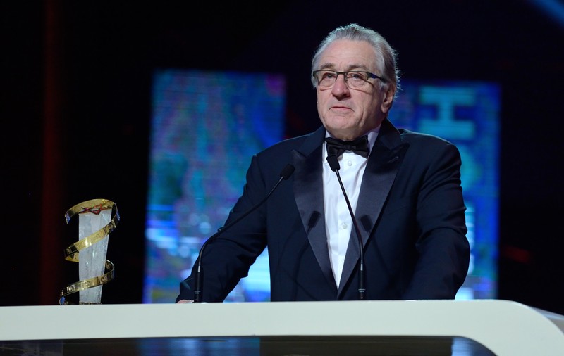 Robert De Niro și-a dat în judecată o fostă angajată care a vizionat 55 de episoade din "Prietenii tăi" în patru zile la locul de muncă