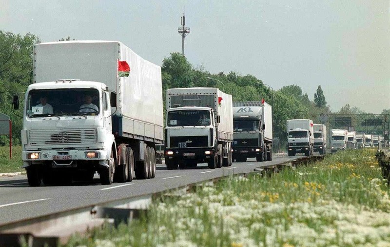 Ruşii trimit ajutoare în Ucraina