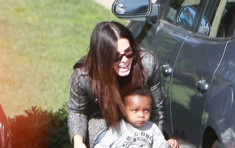 Uite cum râde Sandra Bullock! Abia se mai poate ține pe picioare | FOTO