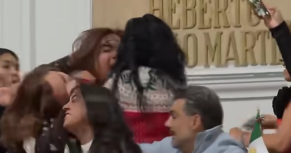 Încăierare în Congresul din Ciudad de Mexico. Foto: Captură video.