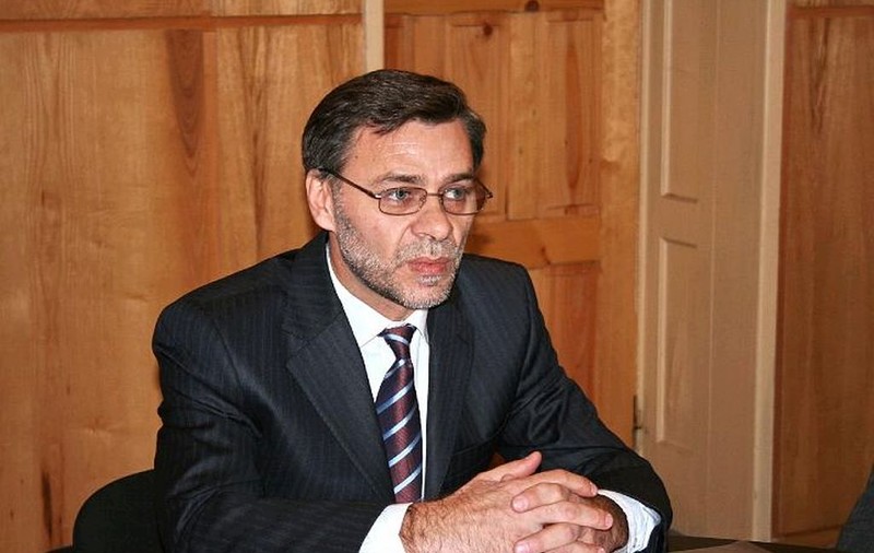 Directorul de la APIS Timişoara a mai hărţuit şi alte femei! Păstra în calculator poze deocheate cu angajatele | AUDIO