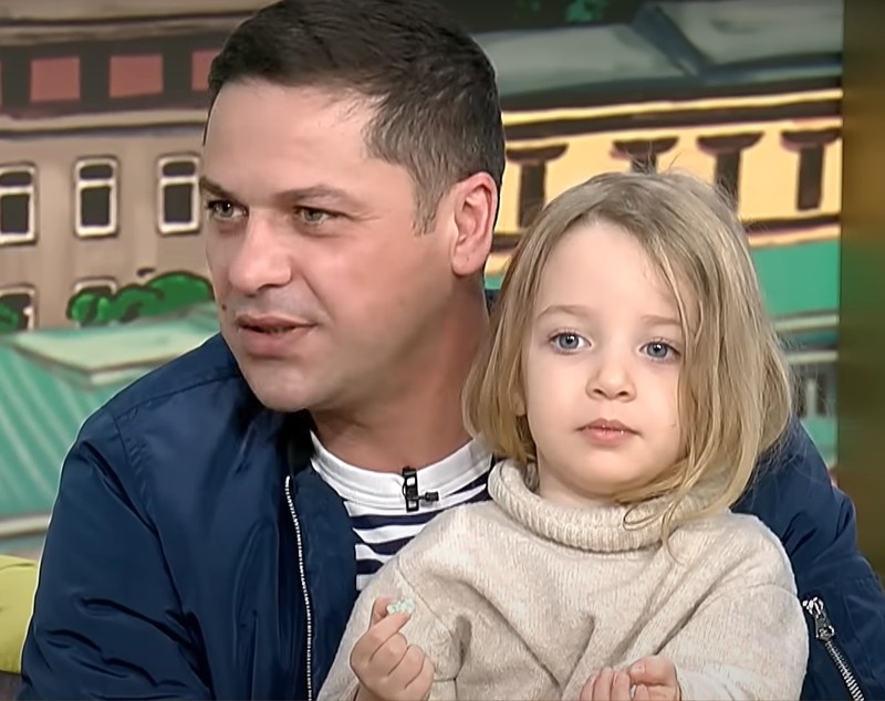 Cum arată fetița lui Augustin Viziru. Maria a apărut pentru prima dată la TV cu tatăl ei: „E frumoasă pentru că seamănă cu mama ei”