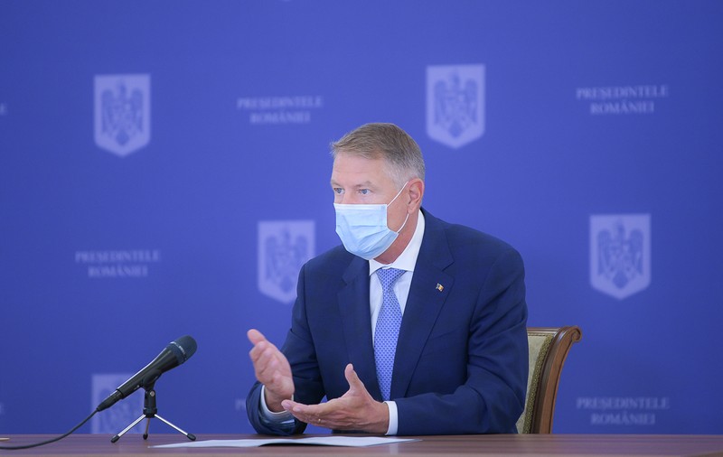 Klaus Iohannis: Teatrele, cinematografele, restaurantele se vor putea deschide probabil din 1 septembrie