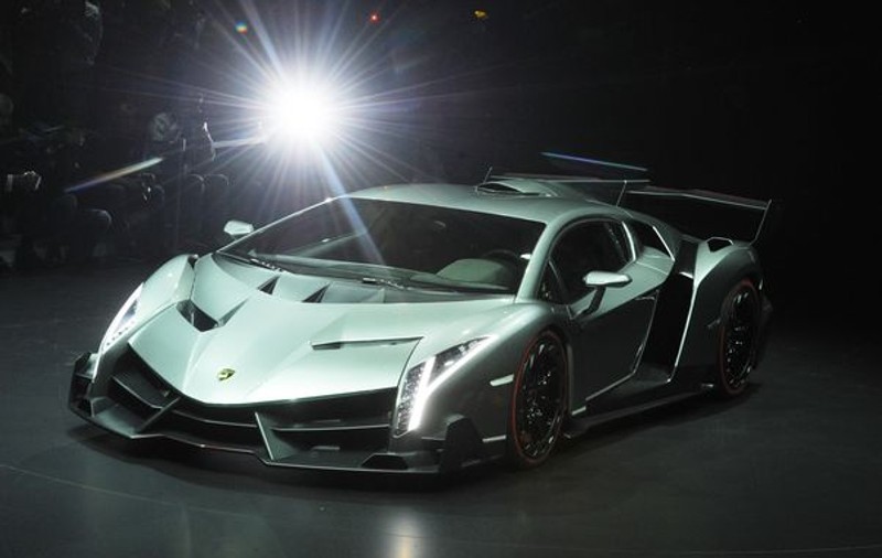 Cele trei exemplare Lamborghini Veneno au fost cumpărate! Vezi cine sunt clienţii care au dat 3,6 milioane de euro pe o maşină!