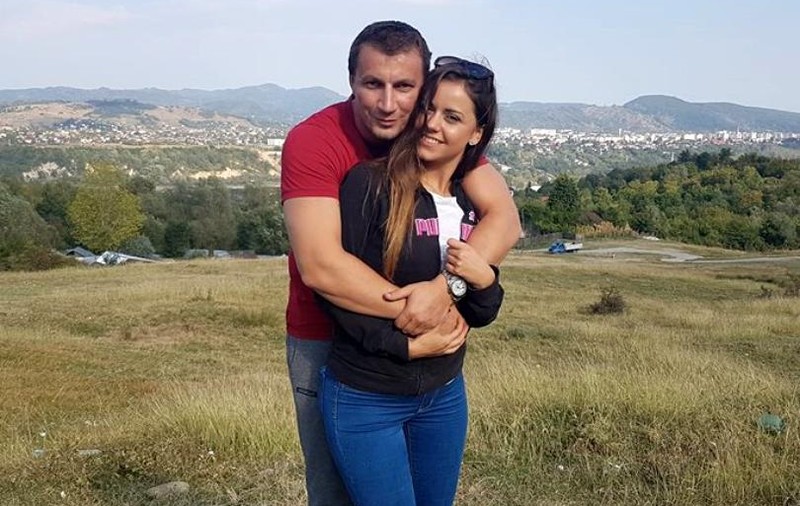 Polițistul scriitor Marian Godină, schimb de replici cu soția.  ”O să mănânc fast-food săptămâna asta”