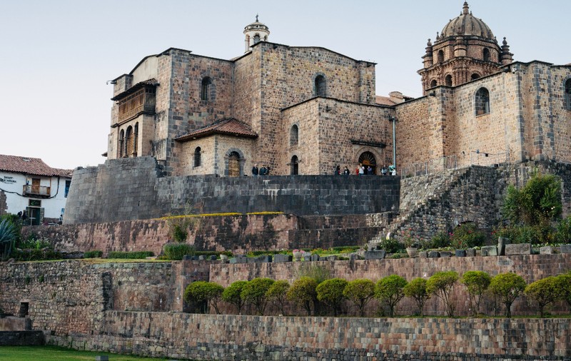 Tuneluri incașe vechi de secole, descoperite sub Cuzco, Peru: rețeaua lega Templul Soarelui de fortărețe