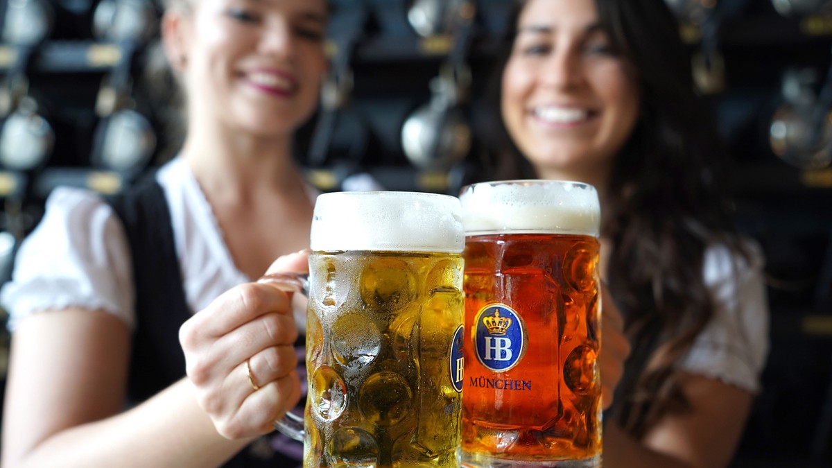 În Germania s-a băut anul trecut cu 500 de milioane de litri de bere mai puțin. ”Se resimte efectul fiecărei serbări anulate”