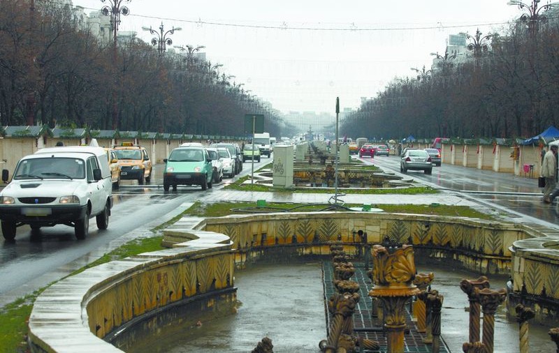 Şoferi, evitaţi Bd. Unirii!