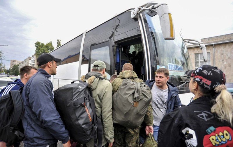 Oamenii fără adăpost, nevoiașii și migranții, vizați de campania de mobilizare din Moscova