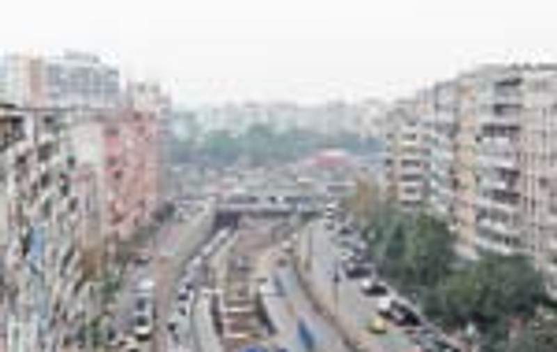 Tramvaiul  va 'trece' prin fantana
