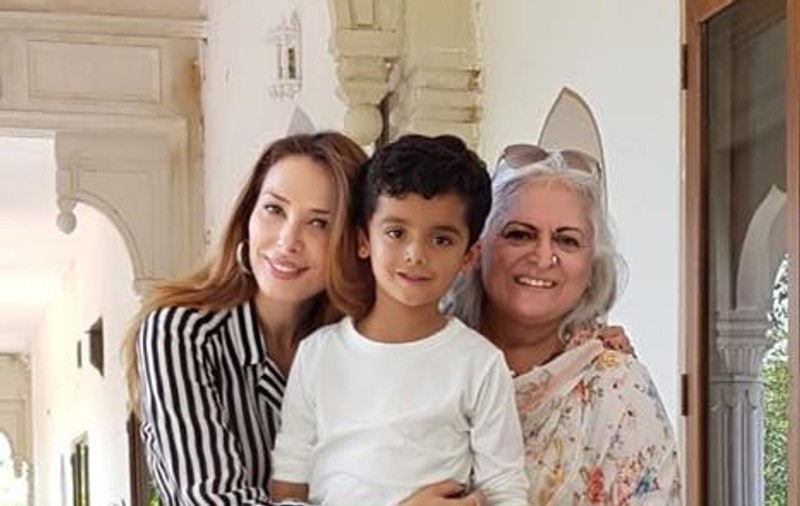 Salman Khan o ajută pe Iulia Vântur în cariera din India. Gestul neașteptat făcut de celebrul actor