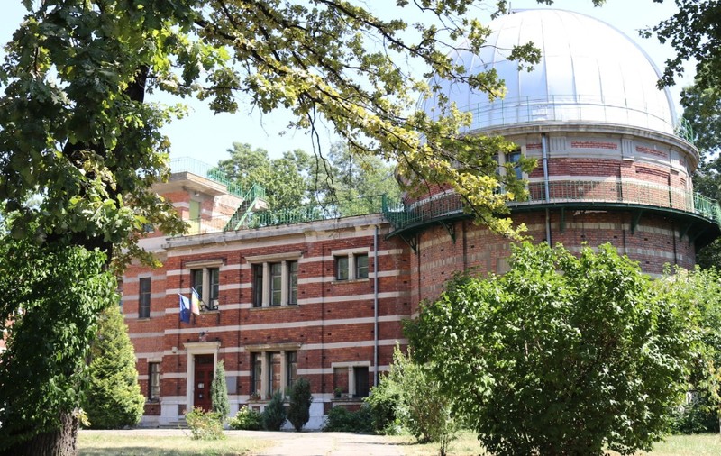 Angajaţii Institutului Astronomic, mutați toți într-un singur birou din cauza facturilor la energie. „Lucrăm în frig, la temperatura de afară”