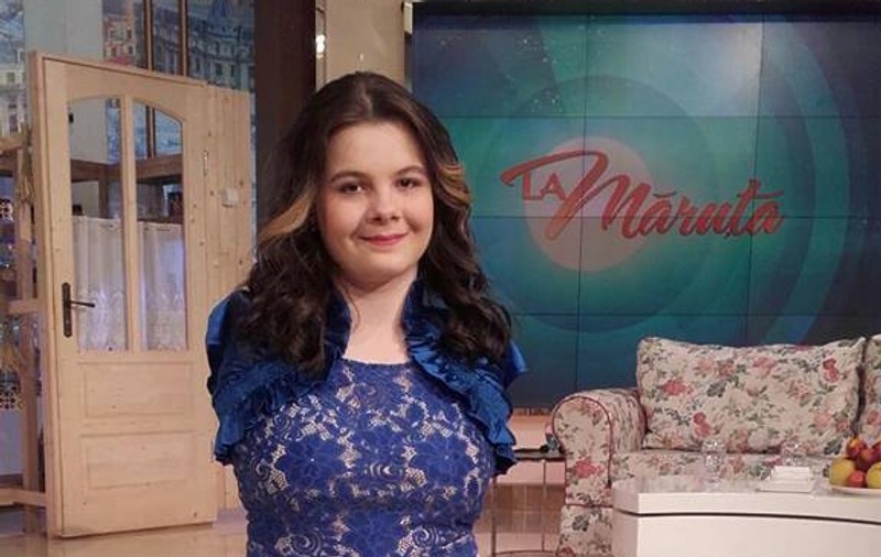 Lorelai Moșneguțu, fata fără mâini care cântă la pian, apărată de Mirabela Dauer. "Mi s-a zburlit sufletul de mânie și de revoltă"