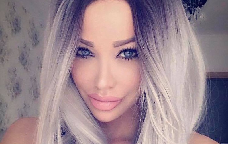 Bianca Drăgușanu, cu folie de aluminiu pe cap. Fanii au reacționat imediat