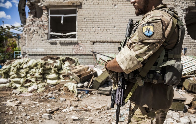 Un DJ din Crimeea a fost arestat după ce a difuzat o melodie despre Regimentul Azov și rușii care au invadat Ucraina