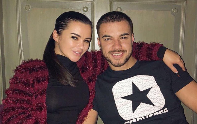 Artiștii Culiță Sterp și Carmen de la Sălciua, atacați de patronul unui club din Resiţa