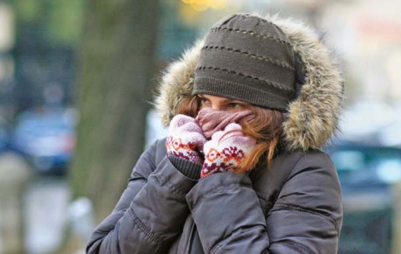 Vremea se menţine caldă şi în următoarele zile. Vezi când apar ninsorile