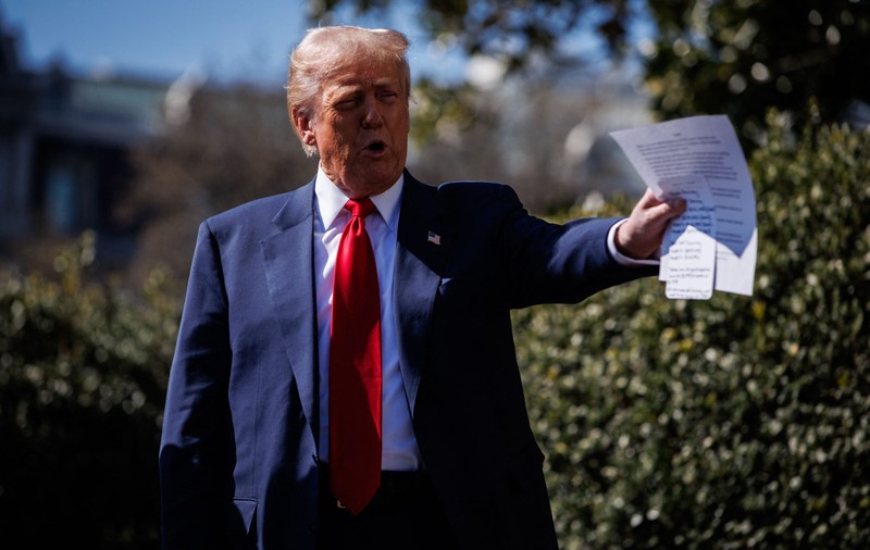 Războiul comercial al lui Donald Trump se extinde la nivel global, din cauza tarifelor de 25% la importurile de aluminiu și oțel